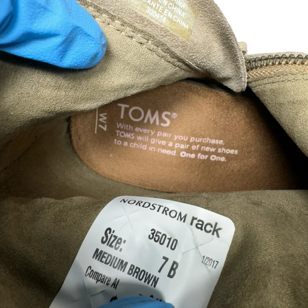 TOMS Lunata Gray Suede Stacked Block Heel Side Zip w/ Tassel Booties Size 7
